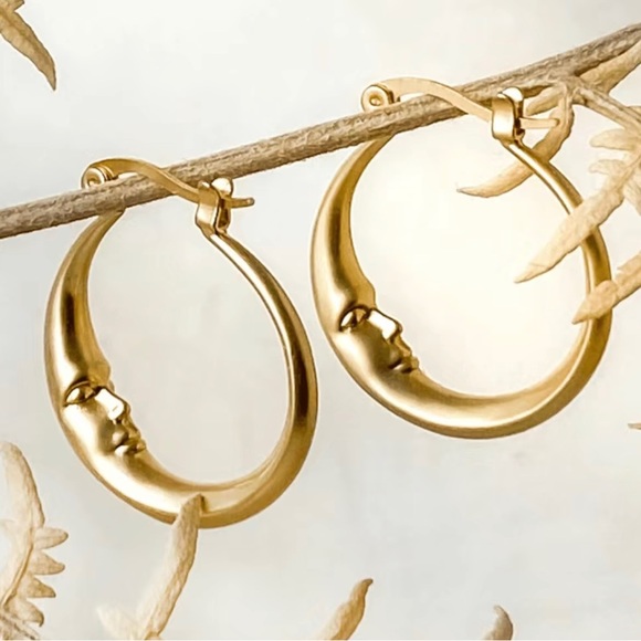 Apollo’s Curiosity is a Latinx NYC based marketplace - Picture 11 of 11